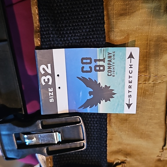 Shorts - Picture 7 of 8